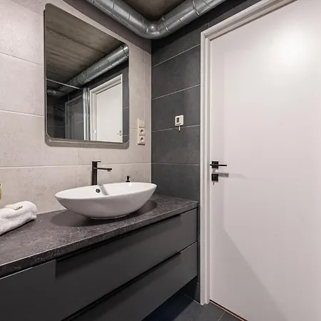 Newly Built Apt W-garage Parking Inc, Self Check-in, By Cohost Vilnius